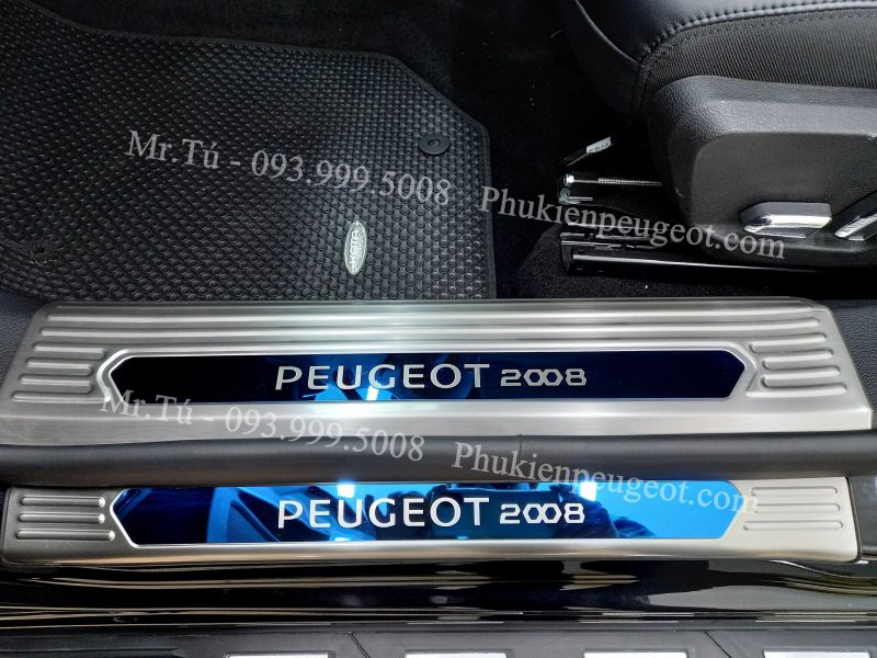 phụ kiện nội thất cho Peugeot 2008